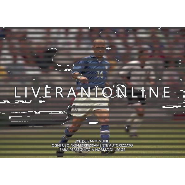 ITALIA AUSTRIA CAMPIONATO DEL MONDO FRANCIA 98 NELLA FOTO LUIGI DI BIAGIO AG ALDO LIVERANI S A S