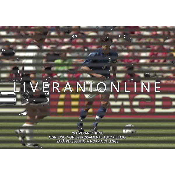 ITALIA AUSTRIA CAMPIONATO DEL MONDO FRANCIA 98 NELLA FOTO PAOLO MALDINI AG ALDO LIVERANI S A S