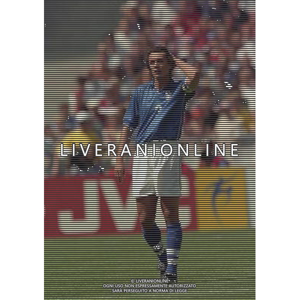 ITALIA AUSTRIA CAMPIONATO DEL MONDO FRANCIA 98 NELLA FOTO PAOLO MALDINI AG ALDO LIVERANI S A S