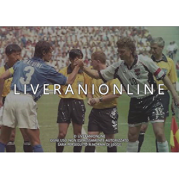 ITALIA AUSTRIA CAMPIONATO DEL MONDO FRANCIA 98 NELLA FOTO PAOLO MALDINI-TONY POLSTER AG ALDO LIVERANI S A S