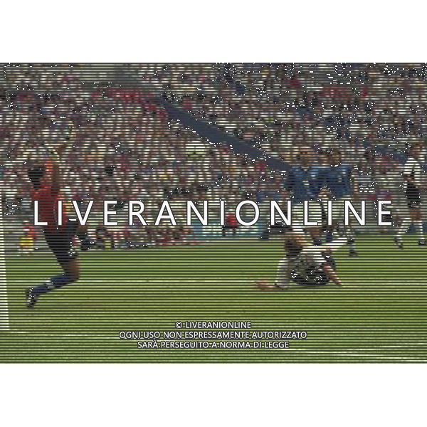 ITALIA AUSTRIA CAMPIONATO DEL MONDO FRANCIA 98 NELLA FOTO PARATA GIANLUCA PAGLIUCA AG ALDO LIVERANI S A S
