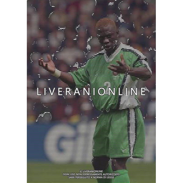 13/06/1998 CAMPIONATO DEL MONDO FRANCIA 98 SPAGNA -NIGERIA NELLA FOTO Mobi OPARAKU AG ALDO LIVERANI S A S