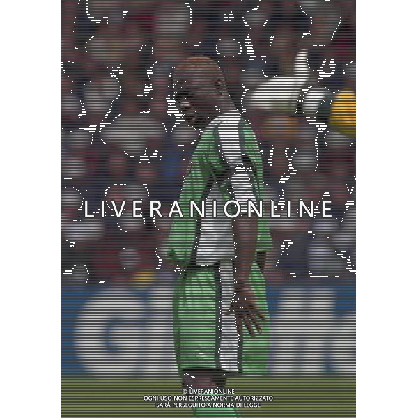 2 13/06/1998 CAMPIONATO DEL MONDO FRANCIA 98 SPAGNA -NIGERIA NELLA FOTO Mobi OPARAKU AG ALDO LIVERANI S A S