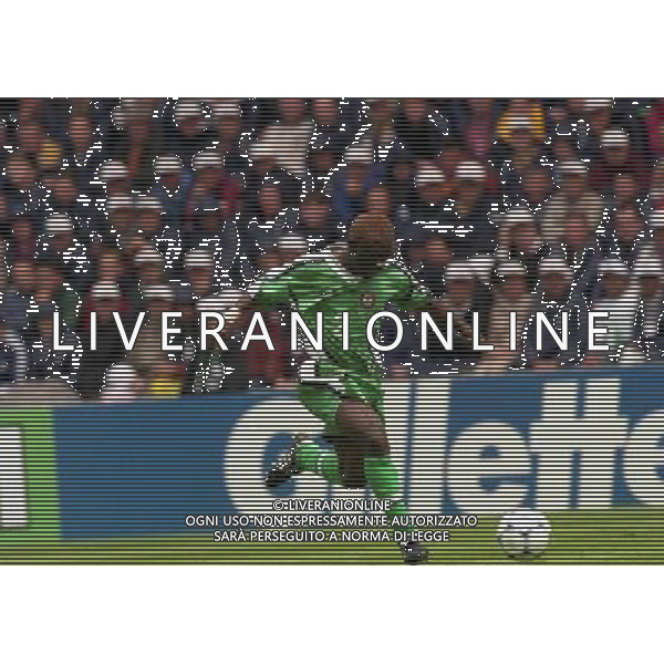 13/06/1998 CAMPIONATO DEL MONDO FRANCIA 98 SPAGNA -NIGERIA NELLA FOTO Mobi OPARAKU AG ALDO LIVERANI S A S