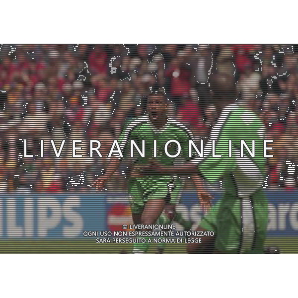 13/06/1998 CAMPIONATO DEL MONDO FRANCIA 98 SPAGNA -NIGERIA NELLA FOTO Sunday OLISEH AG ALDO LIVERANI S A S