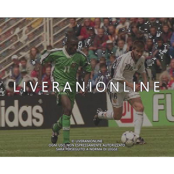 13/06/1998 CAMPIONATO DEL MONDO FRANCIA 98 SPAGNA -NIGERIA NELLA FOTO Garba LAWAL-Albert CELADES AG ALDO LIVERANI S A S