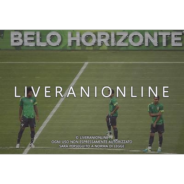 (130626) -- BELO HORIZONTE, June 26, 2013 () -- Brazil\'s Jo (L) and Thiago Silva (R) participate in a training session at Mineirao Stadium, in Belo Horizonte, Minas Gerais state, Brazil, on June 25, 2013. Brazil will face Uruguay on June 26, in the semifinal of the FIFA Confederations Cup Brazil 2013. (/David de la Paz) (itm) ©photoshot/AGENZIA ALDO LIVERANI SAS - ITALY ONLY - Confederations Cup Brasile 2013 - Sessione di allenamento della nazionale Brasiliana allo Stadio Mineirao di Belo Horizonte, Minas Gerais, Brasile, 25 giugno 2013.