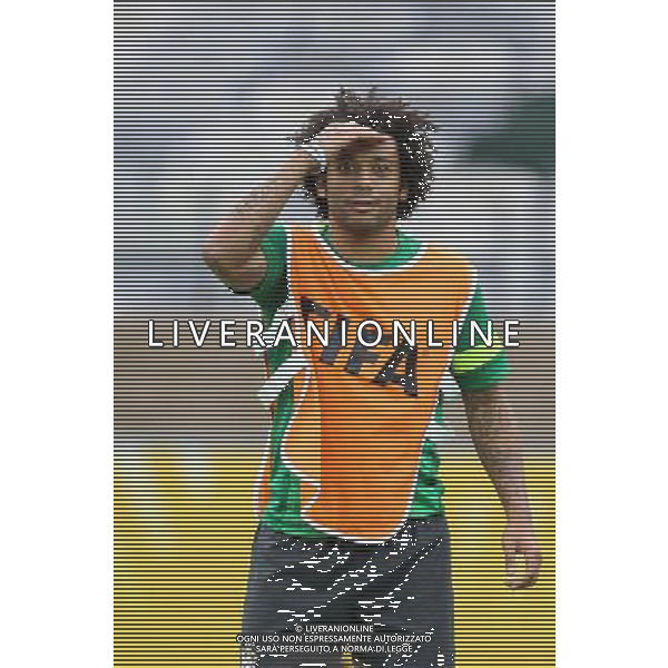 (130626) -- BELO HORIZONTE, June 26, 2013 () -- Brazil\'s Marcelo participates in a training session at Mineirao Stadium in Belo Horizonte, Minas Gerais state, Brazil, on June 25, 2013. Brazil will face Uruguay on June 26, in the semifinal of the FIFA Confederations Cup Brazil 2013. (/Liao Yujie) (itm) ©photoshot/AGENZIA ALDO LIVERANI SAS - ITALY ONLY - Confederations Cup Brasile 2013 - Sessione di allenamento della nazionale Brasiliana allo Stadio Mineirao di Belo Horizonte, Minas Gerais, Brasile, 25 giugno 2013.