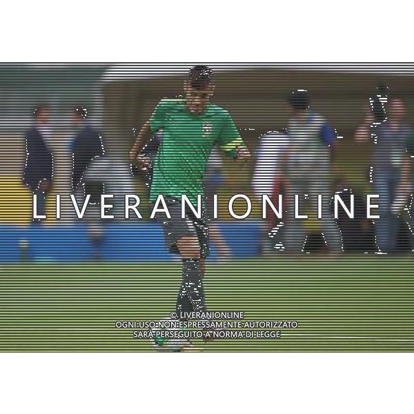 (130626) -- BELO HORIZONTE, June 26, 2013 () -- Brazil\'s Neymar participates in a training session at Mineirao Stadium, in Belo Horizonte, Minas Gerais state, Brazil, on June 25, 2013. Brazil will face Uruguay on June 26, in the semifinal of the FIFA Confederations Cup Brazil 2013. (/Liao Yujie) (itm) ©photoshot/AGENZIA ALDO LIVERANI SAS - ITALY ONLY - Confederations Cup Brasile 2013 - Sessione di allenamento della nazionale Brasiliana allo Stadio Mineirao di Belo Horizonte, Minas Gerais, Brasile, 25 giugno 2013.