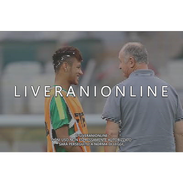 (130626) -- BELO HORIZONTE, June 26, 2013 () -- Brazil\'s coach Luiz Felipe Scolari (R) and player Neymar participate in a training session at Mineirao Stadium, in Belo Horizonte, Minas Gerais state, Brazil, on June 25, 2013. Brazil will face Uruguay on June 26, in the semifinal of the FIFA Confederations Cup Brazil 2013. (/Liao Yujie) (itm) ©photoshot/AGENZIA ALDO LIVERANI SAS - ITALY ONLY - Confederations Cup Brasile 2013 - Sessione di allenamento della nazionale Brasiliana allo Stadio Mineirao di Belo Horizonte, Minas Gerais, Brasile, 25 giugno 2013.