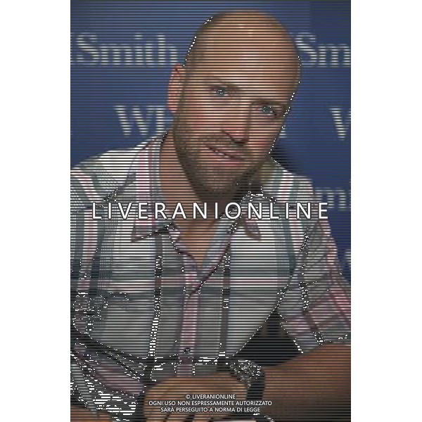 Matt Prior at WHSmith Guildford to promote his book The Gloves Are Off Surrey England AG ALDO LIVERANI SAS ONLY ITALY AG ALDO LIVERANI SAS ONLY ITALY