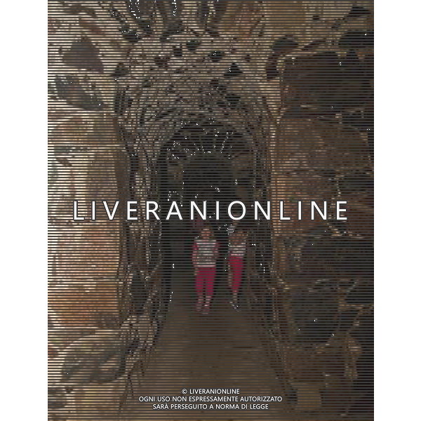 (130628) -- HELSINKI, June 28, 2013() -- Tourists visit the island fortress of Suomenlinna in Helsinki, capital of Finland, on June 24, 2013. Fortress of Suomenlinna is a unique historical monument and one of the largest maritime fortresses in the world. Its construction began in 1700s when Finland was part of the Kingdom of Sweden. As an example of European military architecture of its time, Suomenlinna was included in UNESCO\'s World Heritage List in 1991. (/Yan Ting) AG ALDO LIVERANI SAS ONLY ITALY