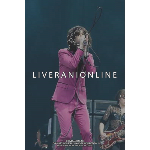 Primal Scream plays Glastonbury Festival on 29/06/2013 at Worthy Farm, Glastonbury. Persons pictured: Bobby Gillespie. ©PHOTOSHOT/AGENZIA ALDO LIVERANI SAS - ITALY ONLY - EDITORIAL USE ONLY