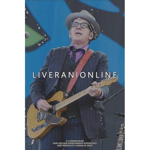 Elvis Costello plays Glastonbury Festival on 29/06/2013 at Worthy Farm, Glastonbury. Persons pictured: Elvis Costello. ©photoshot/AGENZIA ALDO LIVERANI SAS - ITALY ONLY - EDITORIAL USE ONLY