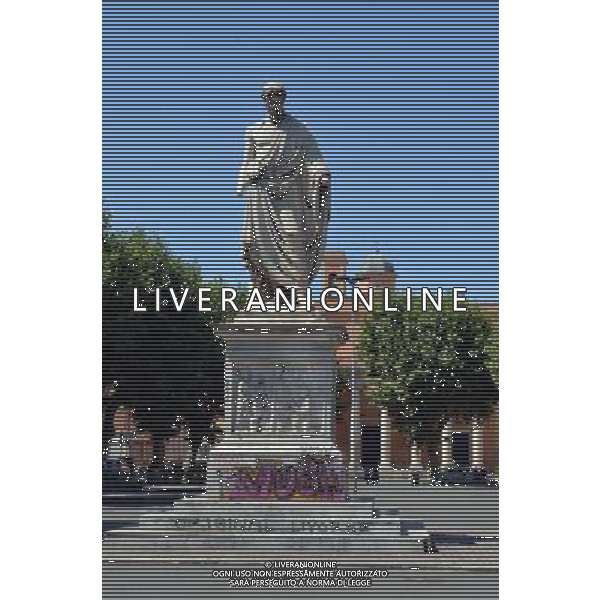 Livorno piazza xx settembre AG ALDO LIVERANI SAS