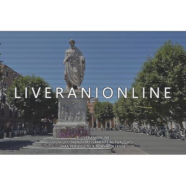 Livorno piazza xx settembre AG ALDO LIVERANI SAS