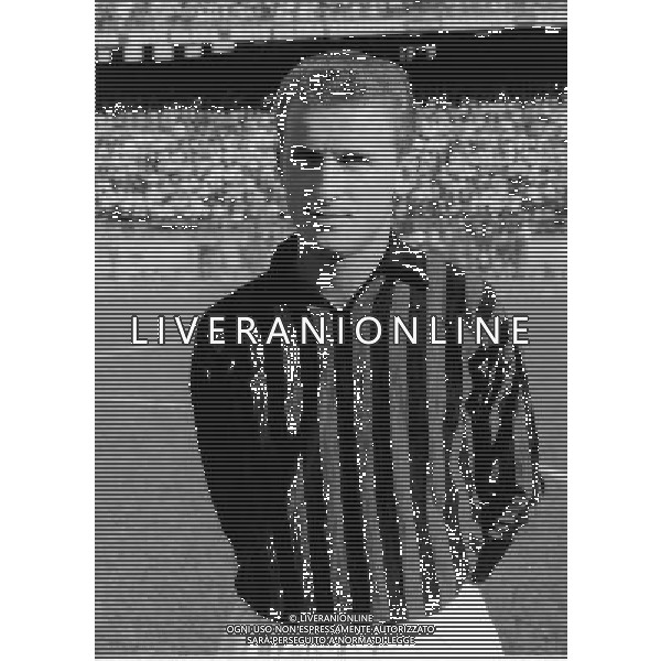 ARCHIVIO GIOVANNI LIVERANI NELLA FOTO GOVANNI TRAPATTONI CON LA MAGLIA DEL MILAN AG ALDO LIVERANI SAS