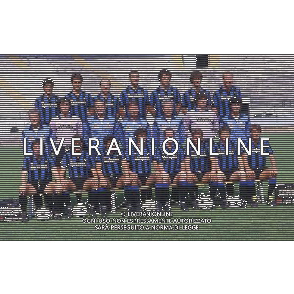 ARCHIVIO LIVERANI NELLA FOTO FORMAZIONE INTER CON ALLENATORE ILARIO CASTAGNER AG ALDO LIVERANI SAS