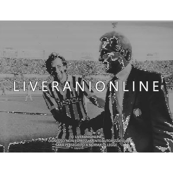 ARCHIVIO LIVERANI NELLA FOTO GIOVANNI TRAPATTONI PERIODO INTER CON MICHEL PLATINI AG ALDO LIVERANI SAS