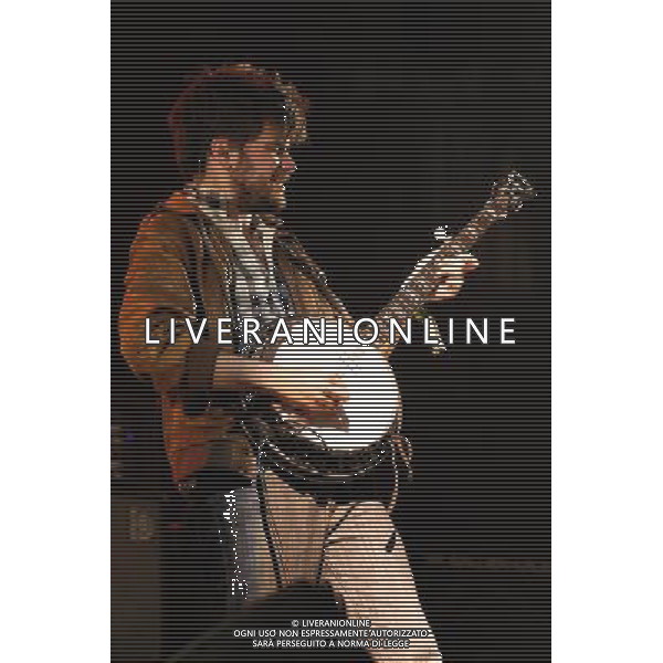 Mumford and Sons plays Glastonbury Festival on 30/06/2013 at Worthy Farm, Glastonbury. Persons pictured: Country Winston. ©Photoshot/AGENZIA ALDO LIVERANI SAS-ITALY ONLY - EDITORIAL USE ONLY