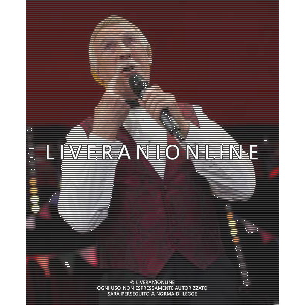Sir Bruce Forsyth performs on the Avalon stage on the Sunday of Glastonbury Festival. 30 June 2013 ©Photoshot/AGENZIA ALDO LIVERANI SAS-ITALY ONLY - EDITORIAL USE ONLY