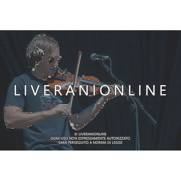 Zac Brown Band - Jimmy De Martini (fiddle, vocals), performing live in concert at ive at Hard Rock Calling 2013 on the Main Stage, Queen Elizabeth Olympic Park, London, United Kingdom Date: 30/06/2013 ag aldo liverani sas only italy