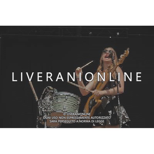 Haim play Mumford and Sons\'s Gentlemen of the Road festival, at the Queen Elizabeth Park in Stratford. Picture shows Este Haim. ©photoshot/AGENZIA ALDO LIVERANI SAS - ITALY ONLY - EDITORIAL USE ONLY