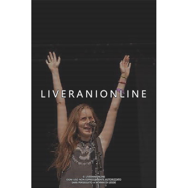 Haim play Mumford and Sons\'s Gentlemen of the Road festival, at the Queen Elizabeth Park in Stratford. Picture shows Alana Haim. ©photoshot/AGENZIA ALDO LIVERANI SAS - ITALY ONLY - EDITORIAL USE ONLY