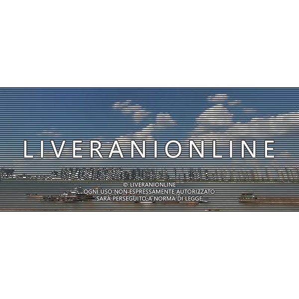 (130708) -- CHANGSHA, July 8, 2013 () -- Photo taken on July 8, 2013 shows the main channel of the Xiangjiang River in Changsha, capital of central China\'s Hunan Province. Changsha enjoys fine weather on Monday. (/Long Hongtao) (zc) ©photoshot/AGENZIA ALDO LIVERANI SAS - ITALY ONLY - Vedute della citta\' di Changsha, Cina centrale provincia di Hunan durante una giornata di bel tempo 8 luglio 2013