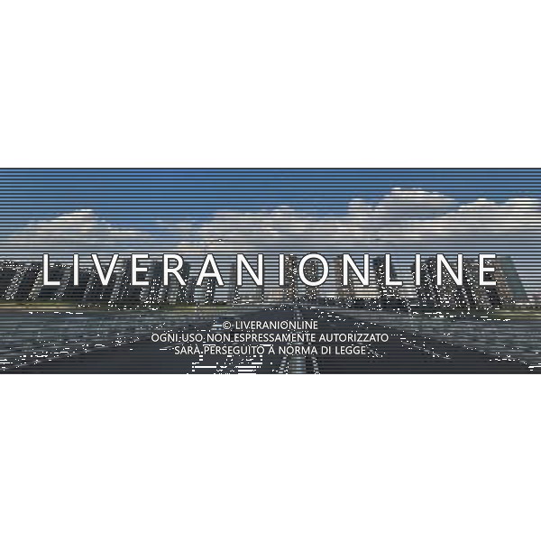 (130708) -- CHANGSHA, July 8, 2013 () -- Photo taken on July 8, 2013 shows tall buildings in Changsha, capital of central China\'s Hunan Province. Changsha enjoys fine weather on Monday. (/Long Hongtao) (zc) ©photoshot/AGENZIA ALDO LIVERANI SAS - ITALY ONLY - Vedute della citta\' di Changsha, Cina centrale provincia di Hunan durante una giornata di bel tempo 8 luglio 2013