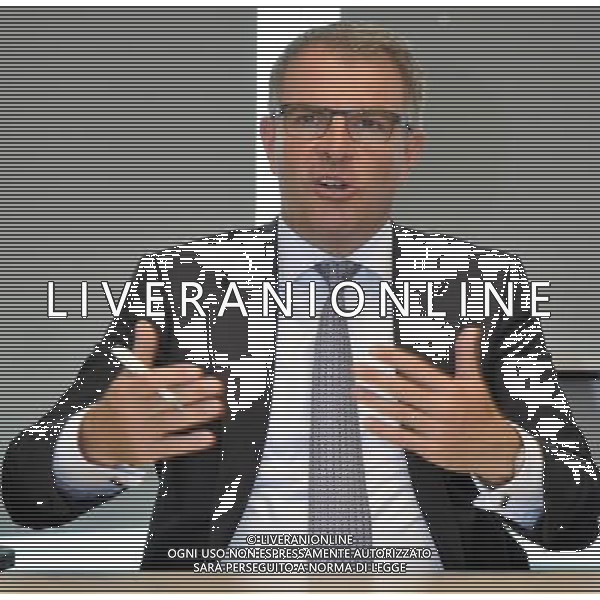 MILANO 11/7/2013 INCONTRO STAMPA LUFTHANSA, PRESSO MERCEDES-BENZ CENTER, V IA GALLARATE 450 NELLA FOTO CARTSEN SPHOR AMMINISTRATORE DELEGATO LUFTHANSA GERMAN AIRLINES FOTO ROMANO/AG ALDO LIERANI S.A.S. 