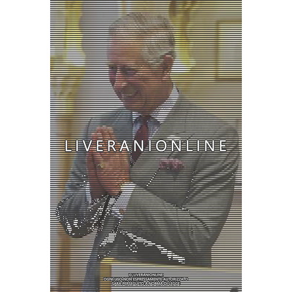 Prince\'s School of Traditional Arts...Mcc0048566.DT News.Rota. Prince of Wales visits The Prince\'s School of Traditional Arts Degree Show.Pic Shows HRH The Prince of Wales looking around the show ©photoshot/AGENZIA ALDO LIVERANI SAS - ITALY ONLY - REALI INGLESI: Il principe Carlo d\'inghilterra in visita alla scuola delle arti tradizionali e spettacolo