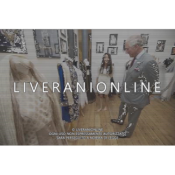 Prince\'s School of Traditional Arts...Mcc0048566.DT News.Rota. Prince of Wales visits The Prince\'s School of Traditional Arts Degree Show.Pic Shows HRH The Prince of Wales looking around the show ©photoshot/AGENZIA ALDO LIVERANI SAS - ITALY ONLY - REALI INGLESI: Il principe Carlo d\'inghilterra in visita alla scuola delle arti tradizionali e spettacolo