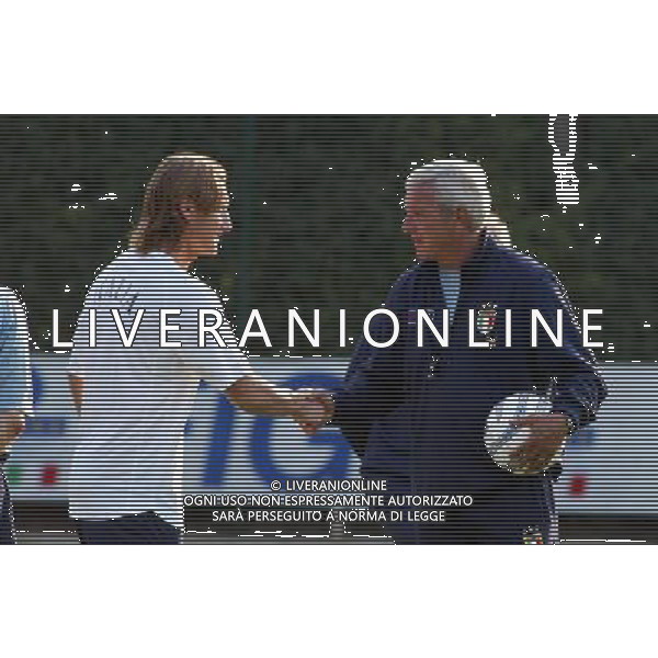 Coverciano 04/10/2004 Raduno della Nazionale Nella foto:Totti Francesco e Lippi Marcello.* Ph Gianni Nucci/Aldo Liverani