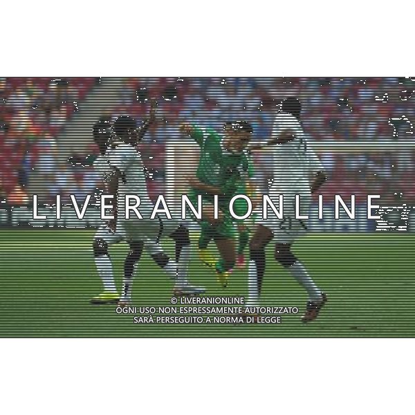 (130714) -- ISTANBUL, July 14, 2013 () -- Ali Adnan (2nd R) of Iraq competes during the the third-place football match between Ghana and Iraq at the FIFA U-20 World Cup in Istanbul, Turkey, July 13, 2013. Ghana won 3-0. (/Lu Zhe) (jyc) ©photohsot/AGENZIA ALDO LIVERANI SAS - ITALY ONLY - Ghana Vs Iraq durante la partita per terzo posto ai campioanti mondiali di calcio U-20 a Istanbul, in Turchia, 13 Luglio 2013. il Ghana ha vinto 3-0.
