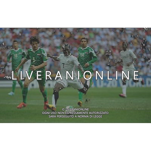 (130714) -- ISTANBUL, July 14, 2013 () -- Frank Acheampong (C) of Ghana shoots during the the third-place football match between Ghana and Iraq at the FIFA U-20 World Cup in Istanbul, Turkey, July 13, 2013. Ghana won 3-0. (/Lu Zhe) (jyc) ©photohsot/AGENZIA ALDO LIVERANI SAS - ITALY ONLY - Ghana Vs Iraq durante la partita per terzo posto ai campioanti mondiali di calcio U-20 a Istanbul, in Turchia, 13 Luglio 2013. il Ghana ha vinto 3-0.