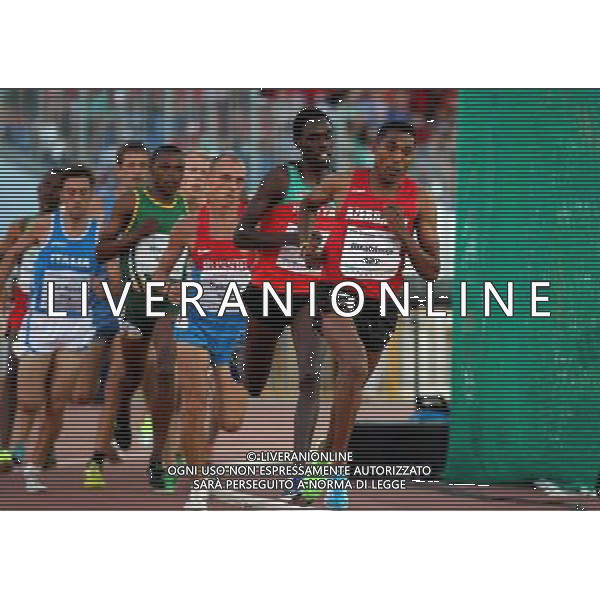(130713) -- KAZAN, July 13, 2013 () -- Hayle Ibrahimov (R) of Azerbaijan competes during the men\'s 5000m final at the 27th Summer Universiade in Kazan, Russia, July 12, 2013. Ibrahimov won the gold with 13 minutes and 35.89 seconds. (/Li Ying) (jyc) ©PHOTOSHOT/AGENZIA ALDO LIVERANI SAS - ITALY ONLY - EDITORIAL USE ONLY