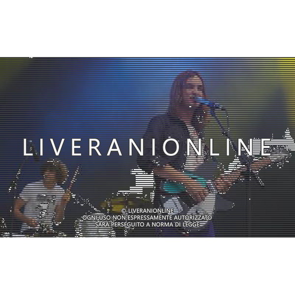 (130715) -- LISBON, July 15, 2013 () -- Members of the band Tame Impala perform at the Optimus Alive Music Festival in Lisbon, capital of Portugal on July 14, 2013. The three-day Optimus Alive Music Festival closed in Alges on the outskirts of Lison on Sunday. (/Zhang Liyun)(axy) ©photoshot/AGENZIA ALDO LIVERANI SAS - ITALY ONLY - La tre giorni di Optimus Alive Music Festival di Musica a Lisbona, Portogallo, il 14 luglio 2013.