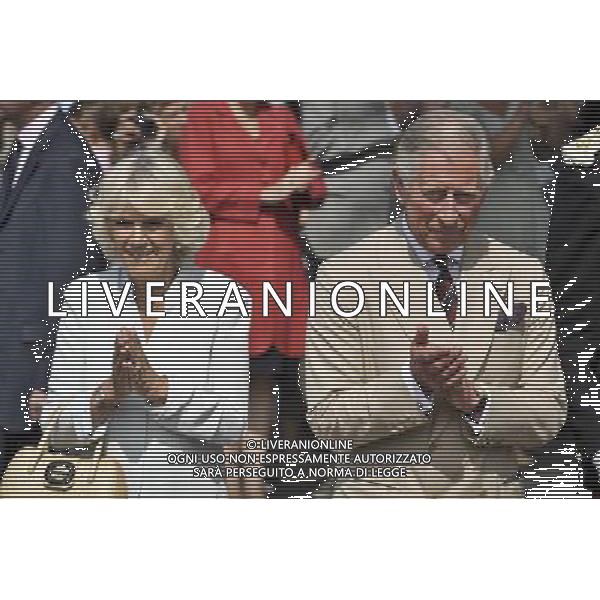 The Prince of Wales and Duchess of Cornwall in Bude, Cornwall, during their annual summer visit to Cornwall and Devon. ©photoshot/AGENZIA ALDO LIVERANI SAS - ITALY ONLY - REALI INGLESI: Il principe Carlo d\'inghilterra con la moglie Camilla duchessa di Cornovaglia durante la Festa dell\'Incoronazione nel giardino di Buckingham Palace, Londra 11 luglio 2013