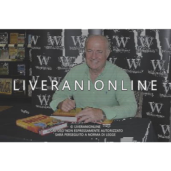 Rick Stein at a signing of his new book \'Rick Stein\'s India\', (which accompanies his new BBC TV Series of the same name) at Waterstones, Leadenhall Market, London, EC3V on Tuesday 16 July 2013. AG ALDO LIVERANI SAS ONLY ITALY