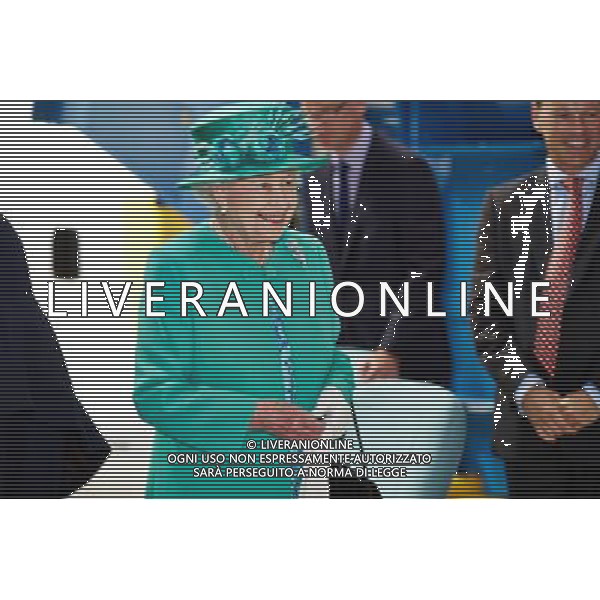 James Cropper, which specialises in luxury packaging and other high-quality paper, welcomed the Queen and the Princess Royal to open the new £5m facility in Kendal, Cumbria on 17 July 2013. A 168-year-old British paper company has claimed a world first by opening a plant capable of completely recycling disposable coffee cups that currently end up in landfill or incinerators. ©photoshot/AGENZIA ALDO LIVERANI SAS - ITALY ONLY - REALI INGLESI: La Regina Elisabetta II d\'inghilterra all\'apertura di un nuovo impianto di riciclaggio a Kendal, Cumbria, il 17 luglio 2013 in grado di riciclare completamente tazze di caffe\' usa e getta che attualmente finiscono in discarica o inceneritori. 