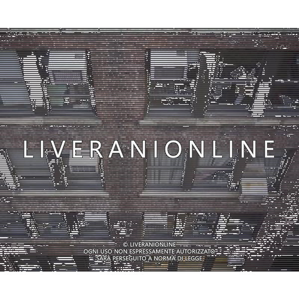 Air conditioners sprout from windows in an office building in New York on Tuesday, July 16, 2013 during the current heat wave. The city has issued a heat advisory and has opened up cooling centers in all five boroughs. å Richard B. Levine) ©photoshot/AGENZIA ALDO LIVERANI SAS - ITALY ONLY - Vedute delle facciate esterne degli edifici nel centro di Manhattan a New York 16 Luglio 2013.