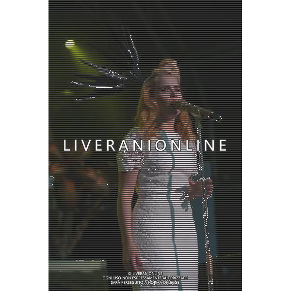Paloma Faith performs on the floating stage at The Henley Festival Sunday 14th July 2013. ©PHOTOSHOT/AGENZIA ALDO LIVERANI SAS - ITALY ONLY - EDITORIAL USE ONLY