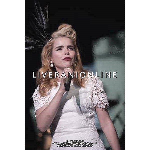 Paloma Faith performs on the floating stage at The Henley Festival Sunday 14th July 2013. ©PHOTOSHOT/AGENZIA ALDO LIVERANI SAS - ITALY ONLY - EDITORIAL USE ONLY