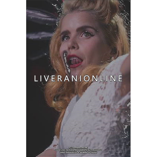 Paloma Faith performs on the floating stage at The Henley Festival Sunday 14th July 2013. ©PHOTOSHOT/AGENZIA ALDO LIVERANI SAS - ITALY ONLY - EDITORIAL USE ONLY