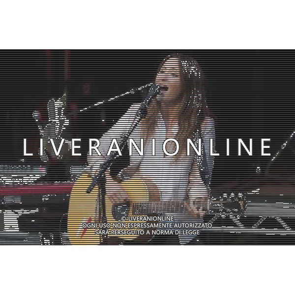 KT Tunstall performs live in concert in the grounds of Gawsworth Hall, Macclesfield, Cheshire, England, 19th July 2013. ©PHOTOSHOT/AGENZIA ALDO LIVERANI SAS - ITALY ONLY - EDITORIAL USE ONLY