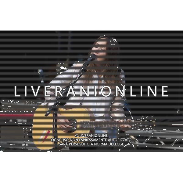 KT Tunstall performs live in concert in the grounds of Gawsworth Hall, Macclesfield, Cheshire, England, 19th July 2013. ©PHOTOSHOT/AGENZIA ALDO LIVERANI SAS - ITALY ONLY - EDITORIAL USE ONLY