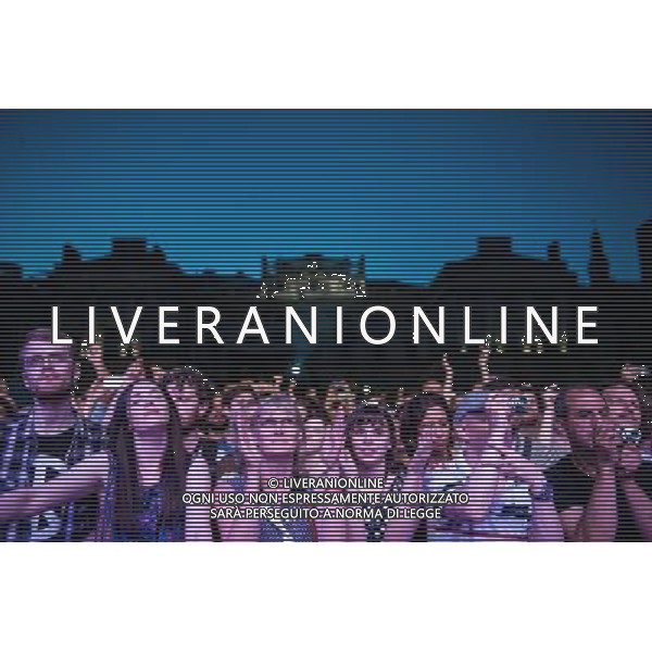 Edward Sharpe \' The Magnetic Zeros Live at Somerset House, London, as part of the Summer Series ag aldo liverani sas only italy