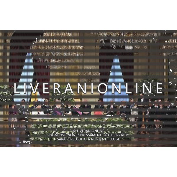 (130721) -- BRUSSELS, July 21, 2013 () -- Belgium\'s Prime Minister Elio Di Rupo (R, front) speaks during the abdication ceremony at the Royal Palace in Brussels, capital of Belgium, on July 21, 2013, the country\'s national day. Belgium\'s 79-year-old King Albert II abdicated on Sunday and left the throne to his eldest son Philippe. (/Ye Pingfan)(xzj) ©photoshot/AGENZIA ALDO LIVERANI SAS - ITALY ONLY - Cerimonia di abdicazione al Palazzo Reale di Bruxelles, il Re del Belgio Alberto II di 79 anni, ha lasciato il trono al suo primogenito il Principe Filippo, il 21 luglio 2013