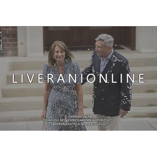 Michael and Carole Middleton leaves ST Mary\'s Hospital on July 23, 2013 in London, England. ©photoshot/AGENZIA ALDO LIVERANI SAS - ITALY ONLY - Carole e Michael Middleton genitori di Kate all\'ospedale St Mary per visitare e il nipote appena nato Londra 23 luglio 2013